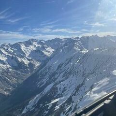 Verortung via Georeferenzierung der Kamera: Aufgenommen in der Nähe von Gemeinde Grinzens, Österreich in 2900 Meter